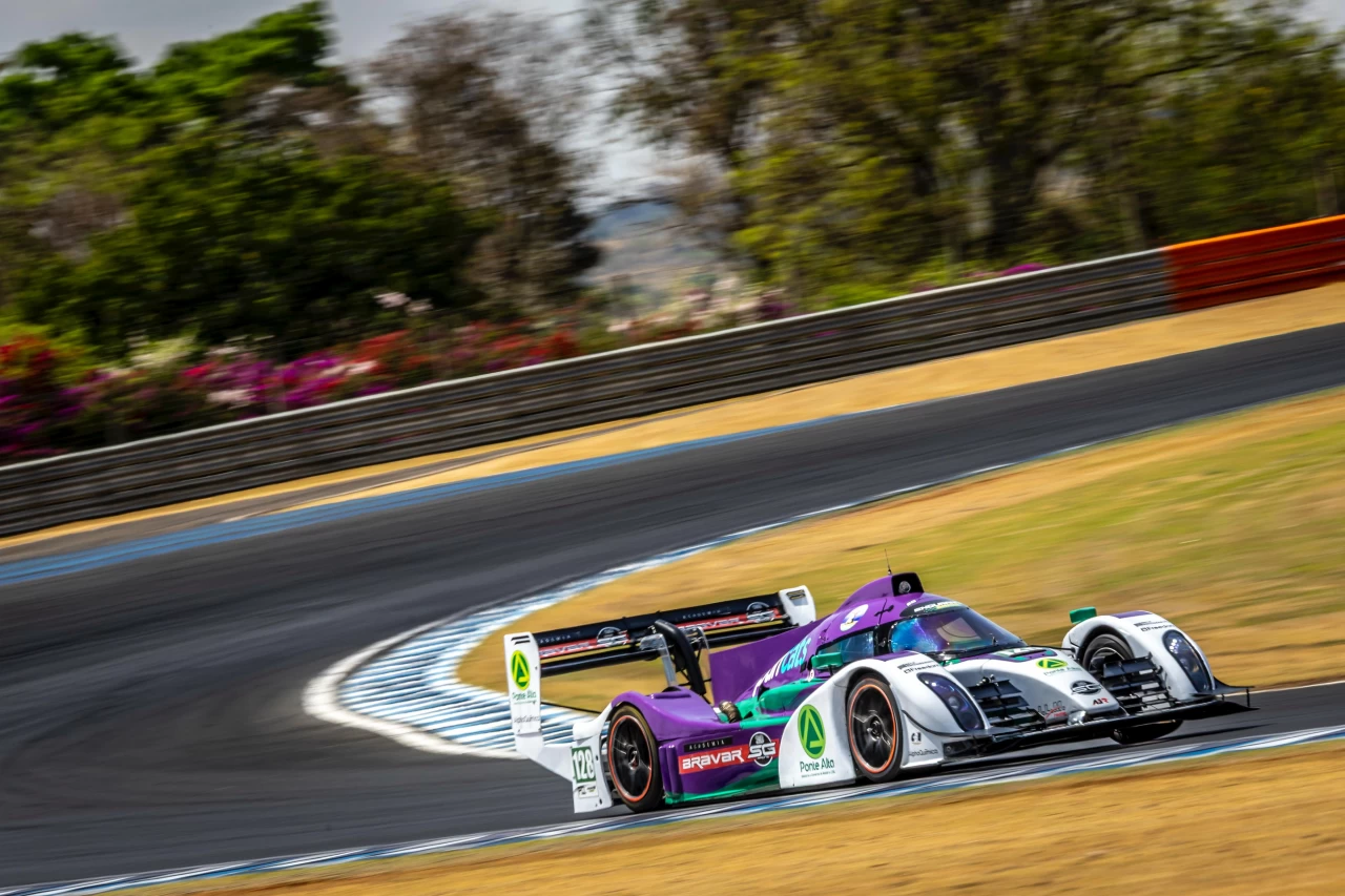 ENDURANCE BRASIL: Matheus Morgatto celebra a primeira vitória nos carros