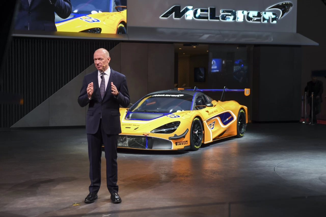 CEO da McLaren deixa o cargo