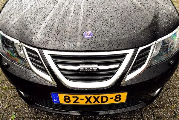 AUTOS - SAAB, UM 