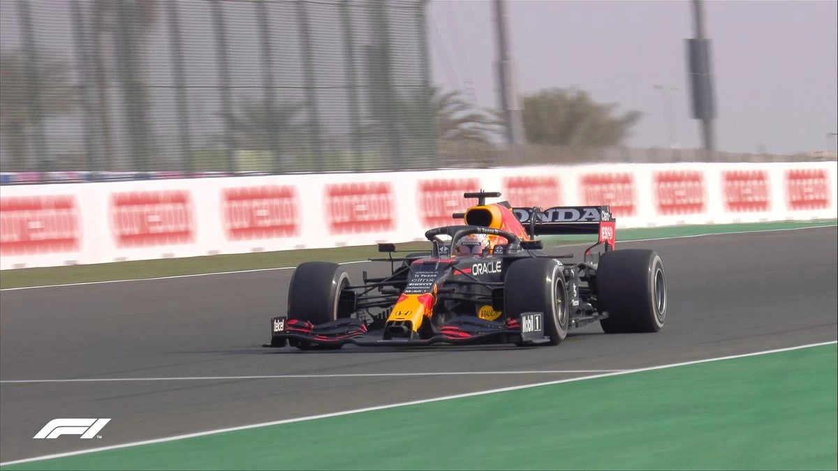 FÓRMULA 1 - VERSTAPPEN LIDERA TL1 NO QATAR