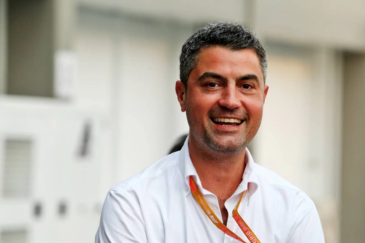 FÓRMULA 1 - O PROTAGONISMO DOS COMISSÁRIOS