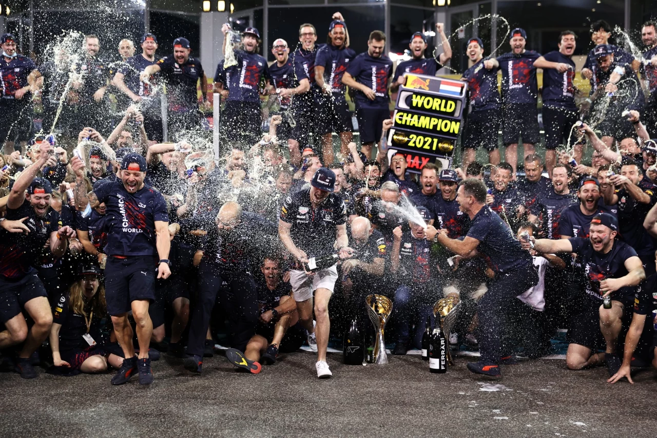 FÓRMULA 1 - ETERNAMENTE CAMPEÕES