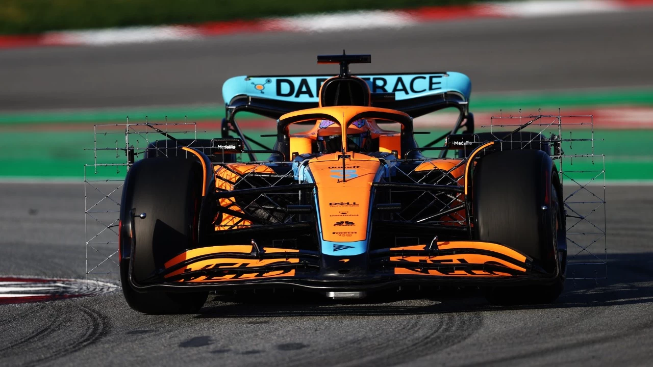 FÓRMULA 1 - MCLAREN TERMINA MANHÃ NO TOPO DA TABELA DE TEMPOS