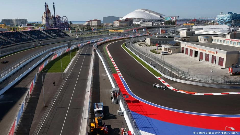 FÓRMULA 1 - GP DA RÚSSIA É CANCELADO