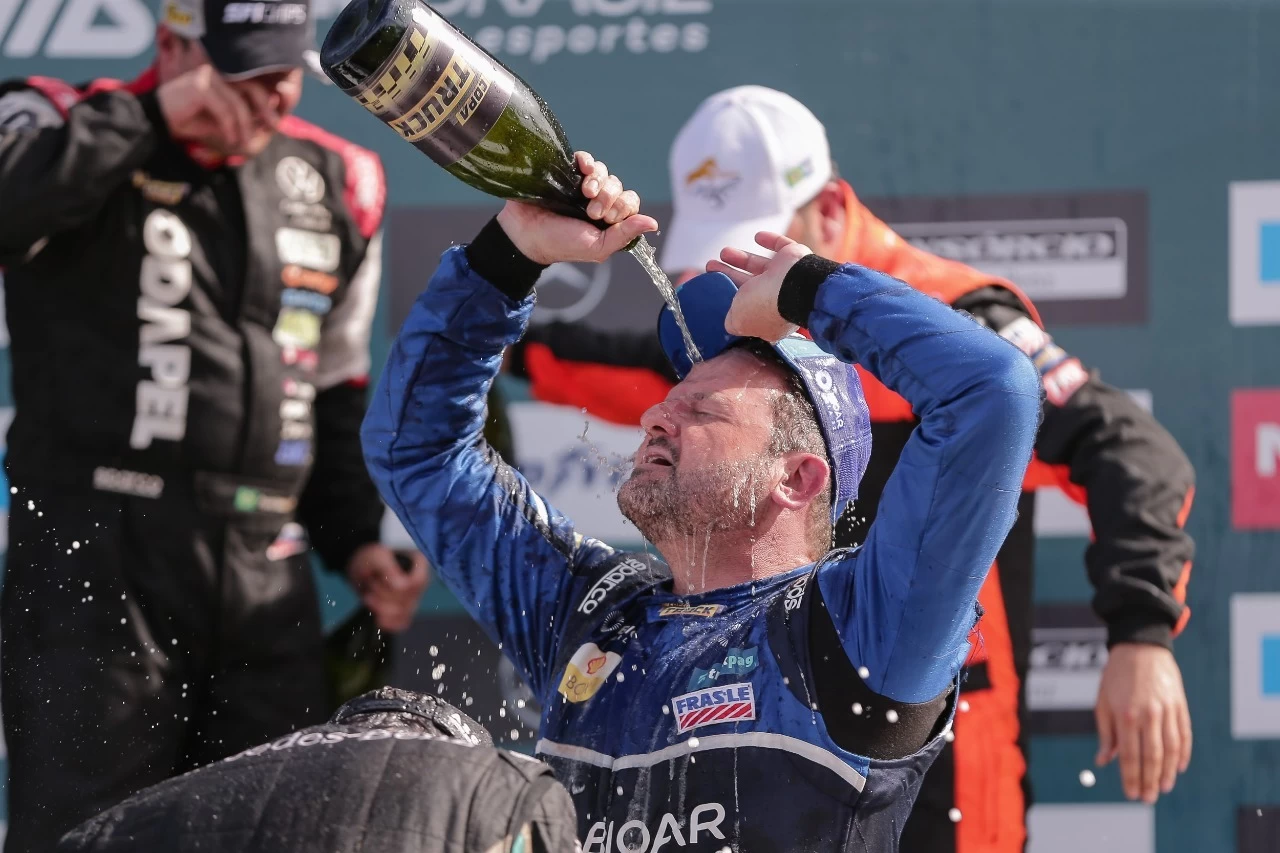 COPA TRUCK - ZINI QUER MANTER BOA FASE EM INTERLAGOS