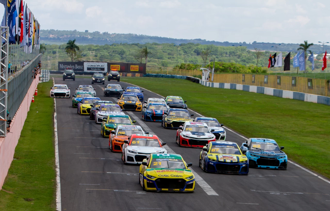GT SPRINT RACE- SPECIAL EDITION REVELOU SEUS CAMPEÕES DE 2022 E EM ESPETÁCULO NO AUTÓDROMO DE GOIÂNIA